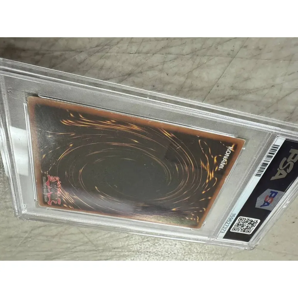 Yu-Gi-Oh 2002 Starter Deck Kaiba SDK-001 Blue-Eyes White Dragon Card PSA 4 VG-EX